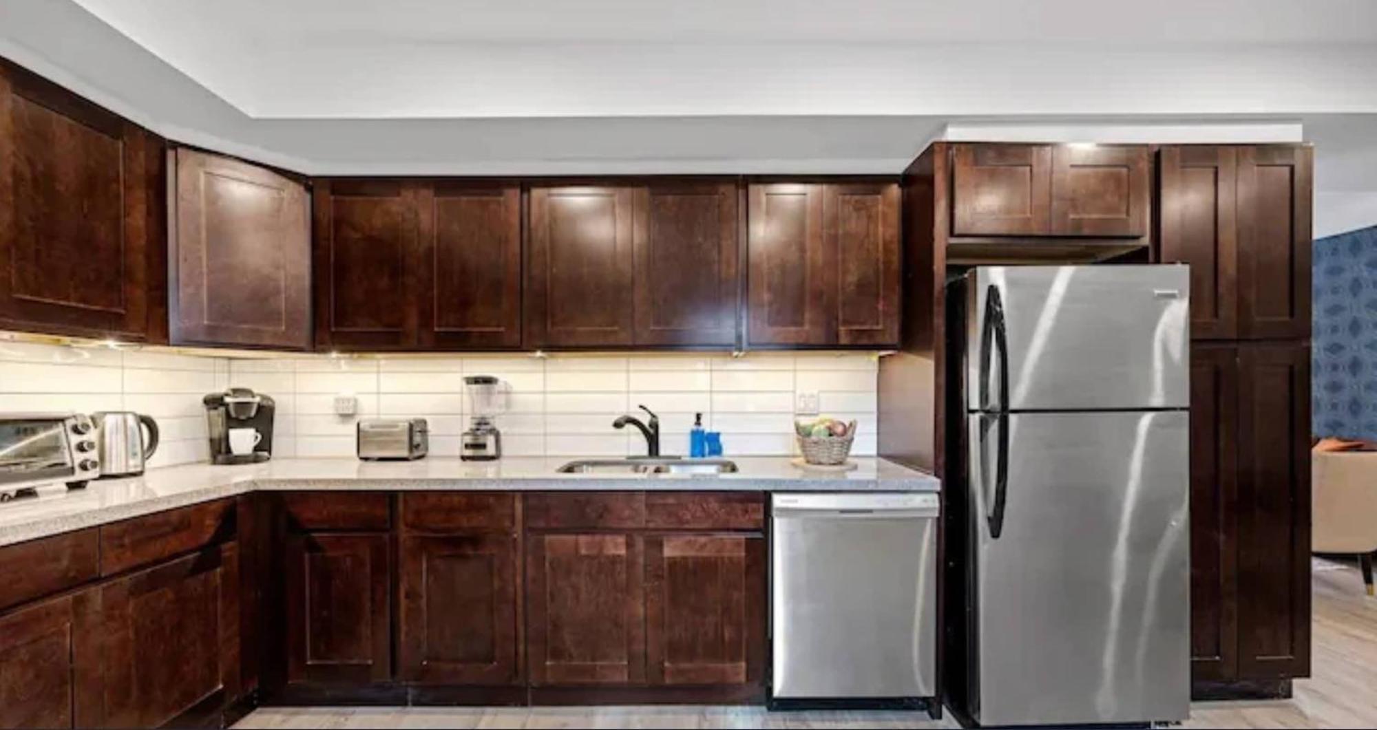 טורונטו Casa St Clair - Suite -Style Suite W Lrg Patio מראה חיצוני תמונה
